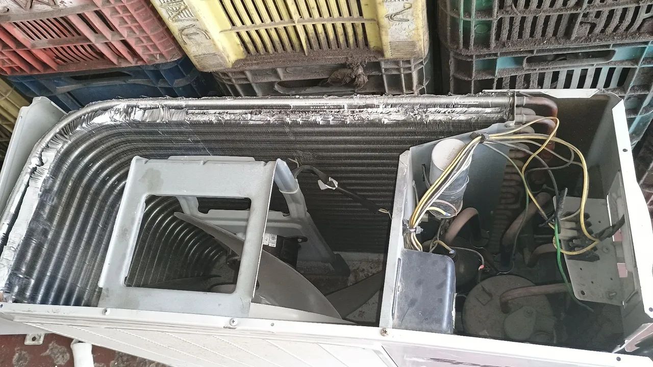 Condensadora Springer de 30 mil BTUs serpentina cobre nova - Foto 2