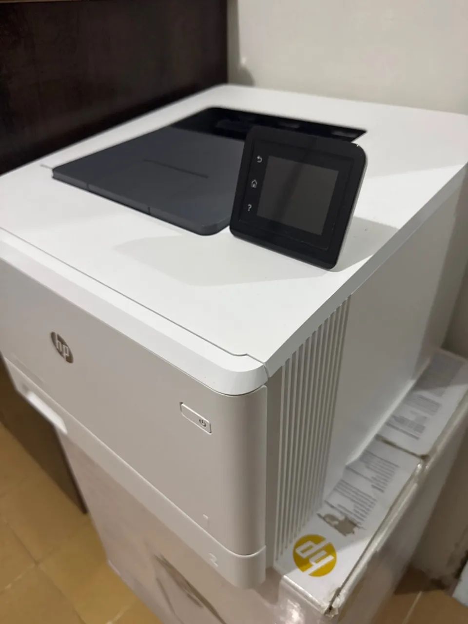 Impressora HP Color LaserJet Pro M454dw - Foto 4