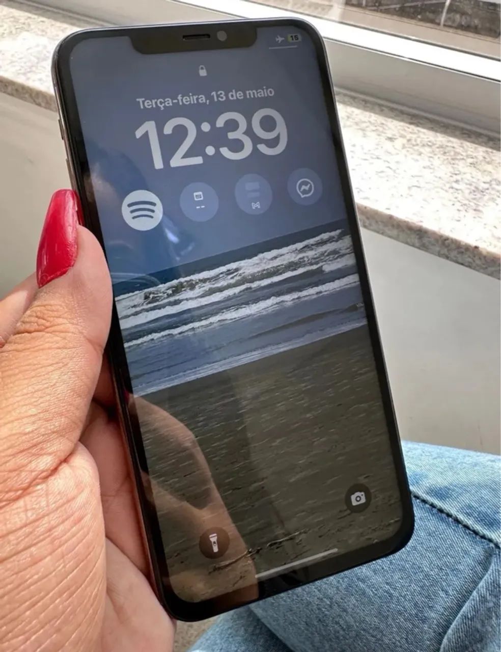 1399!! iPhone 11 Pro Max 256 gb dourado  - Foto 3