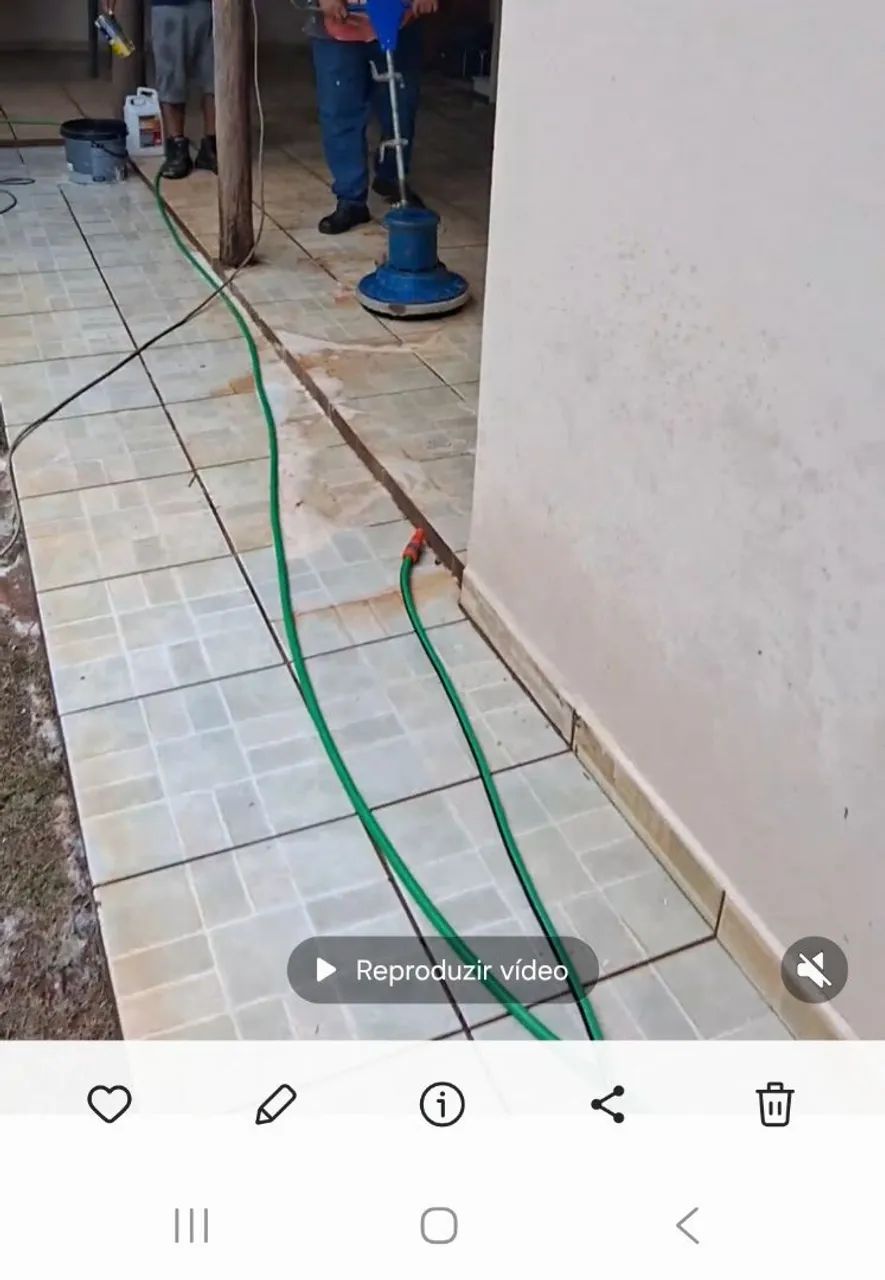 limpezas de pisos e calçada - Foto 5