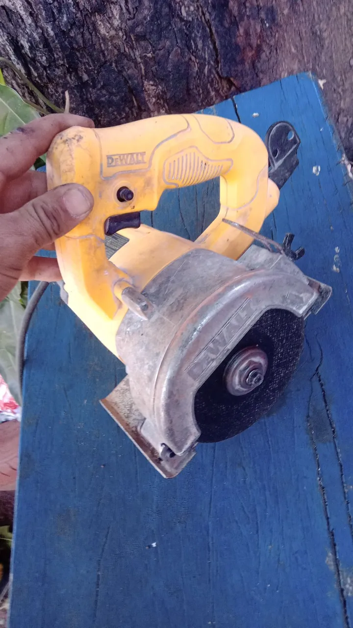 Serra Serra Mármore Dewalt DW862-32