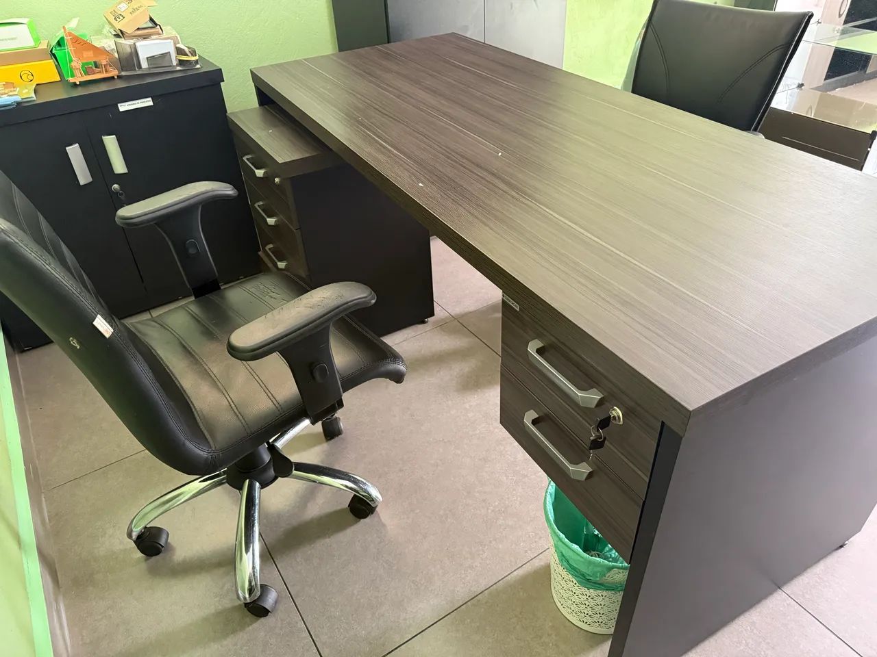 Complete office set
