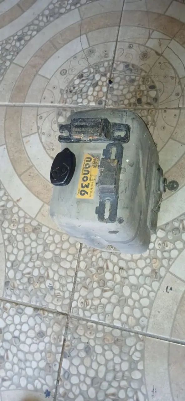 Vendo motor de portão da marca Rossi.  - Foto 2