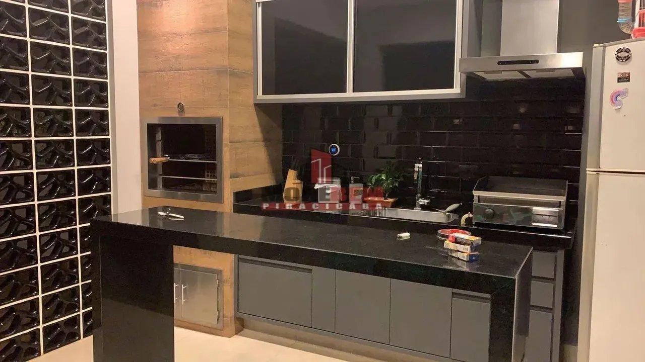 Casa no condomínio Damha 1