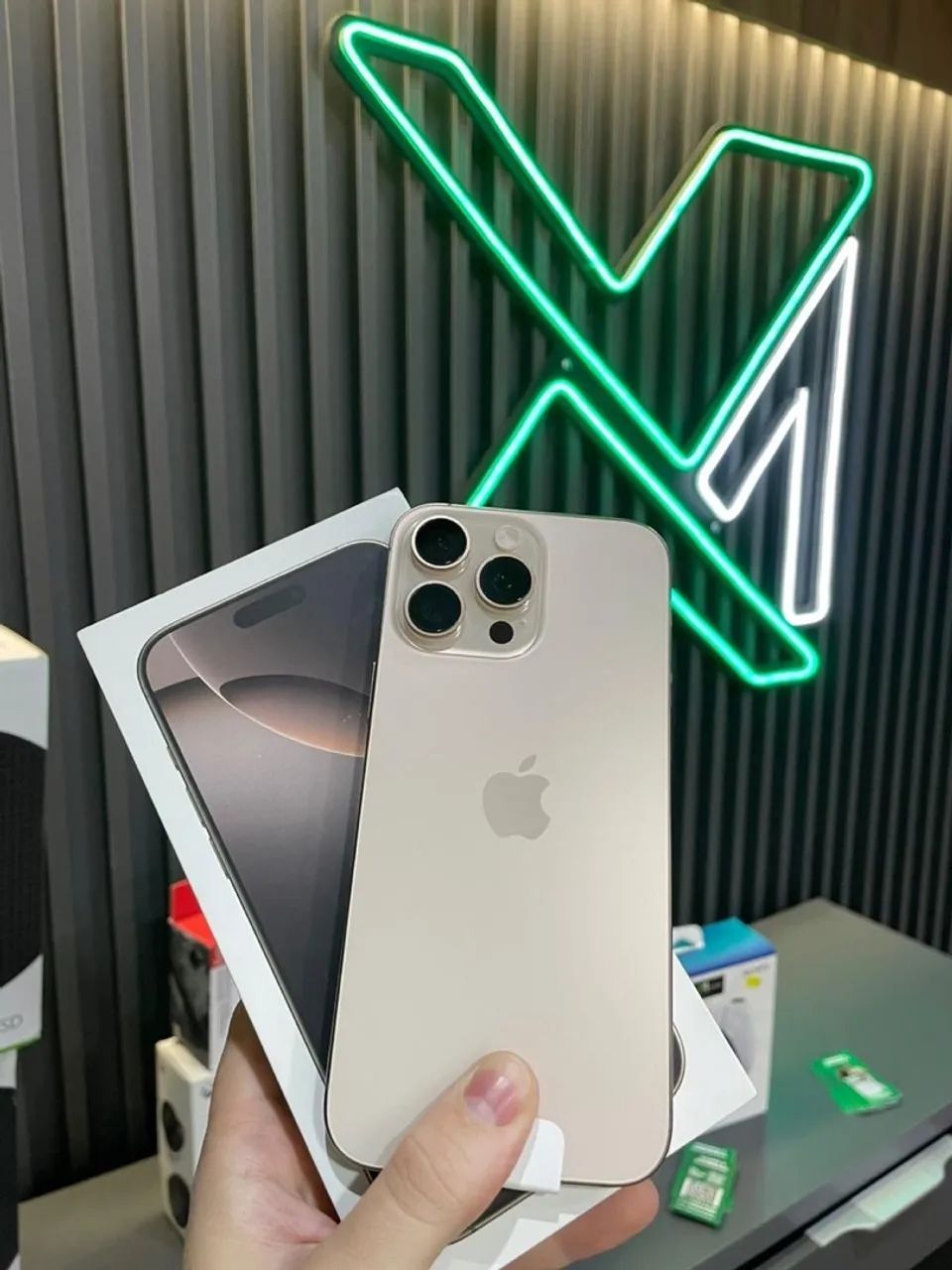 iPhone 16 pro maxx pronta entrega / novos e seminovos  - Foto 2