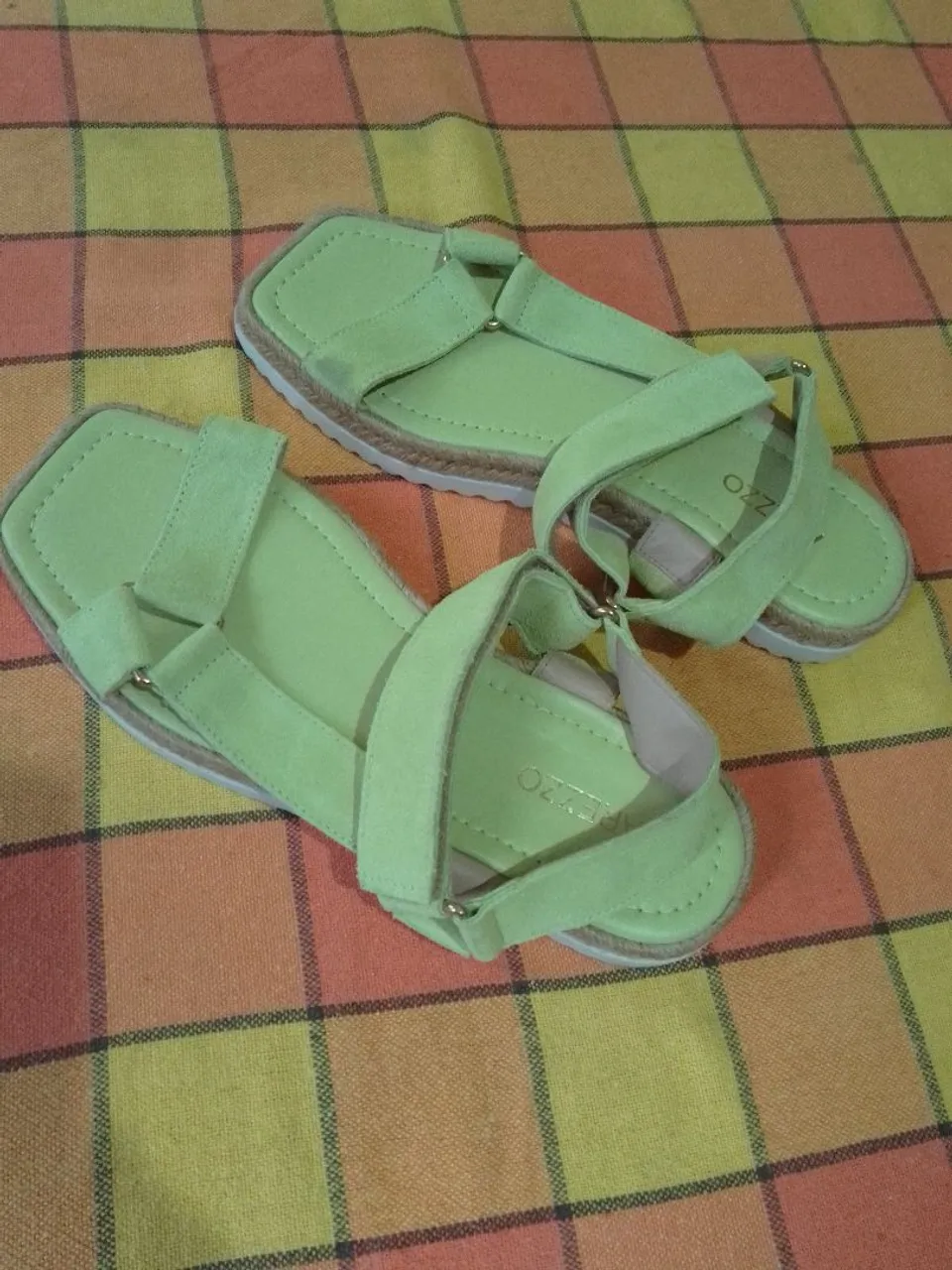 Chinelo AREZZO calçado