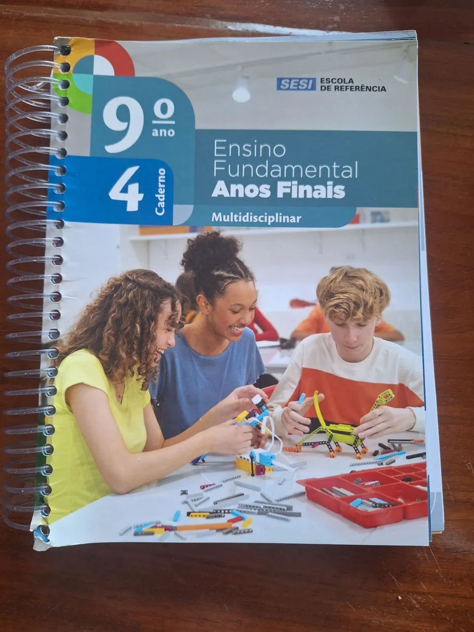 Livro multidisciplinar SESI 9° ano muito conservado