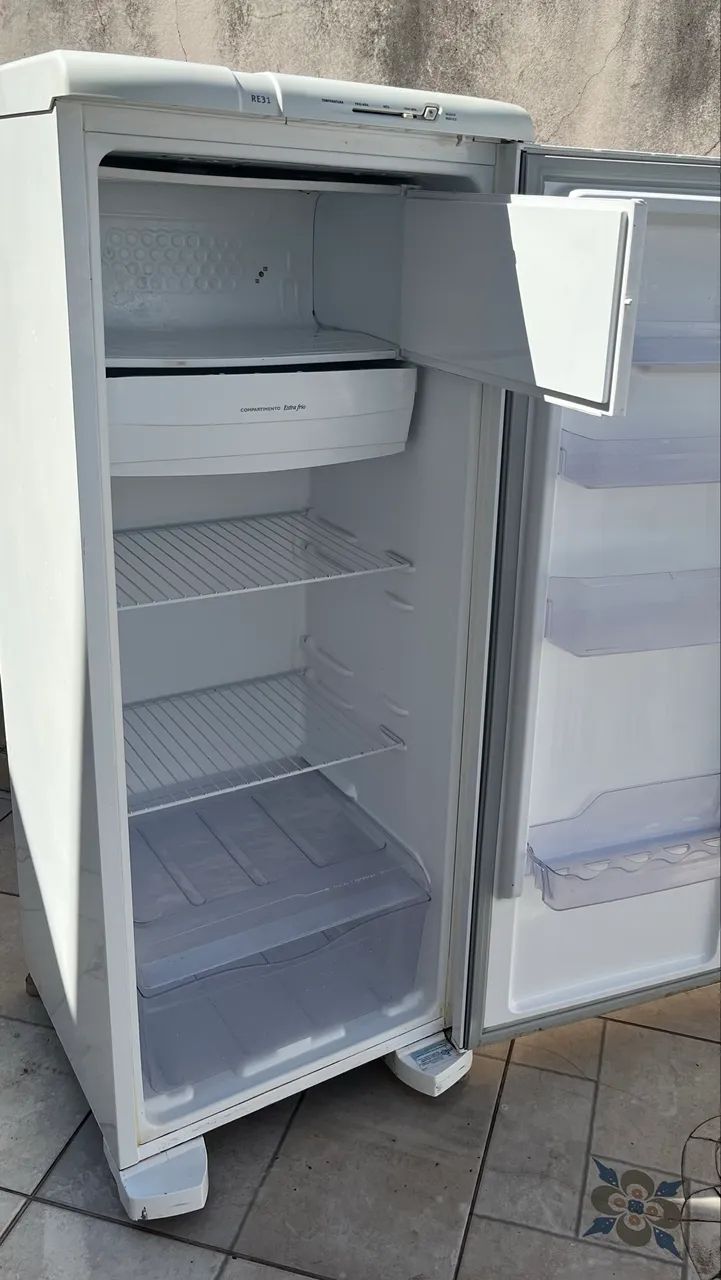 Geladeira Eletrolux  - Foto 2