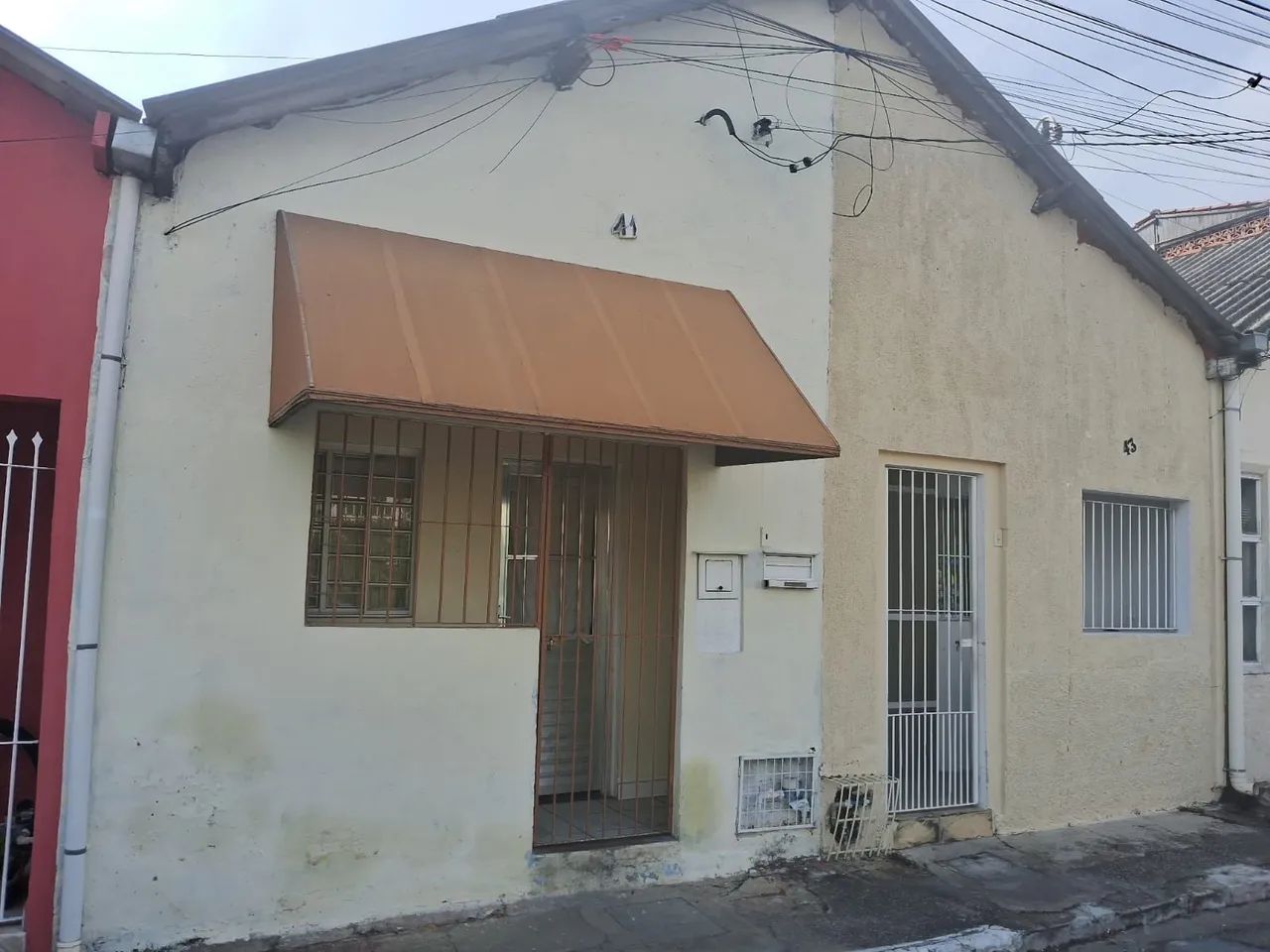 Aluga-se 