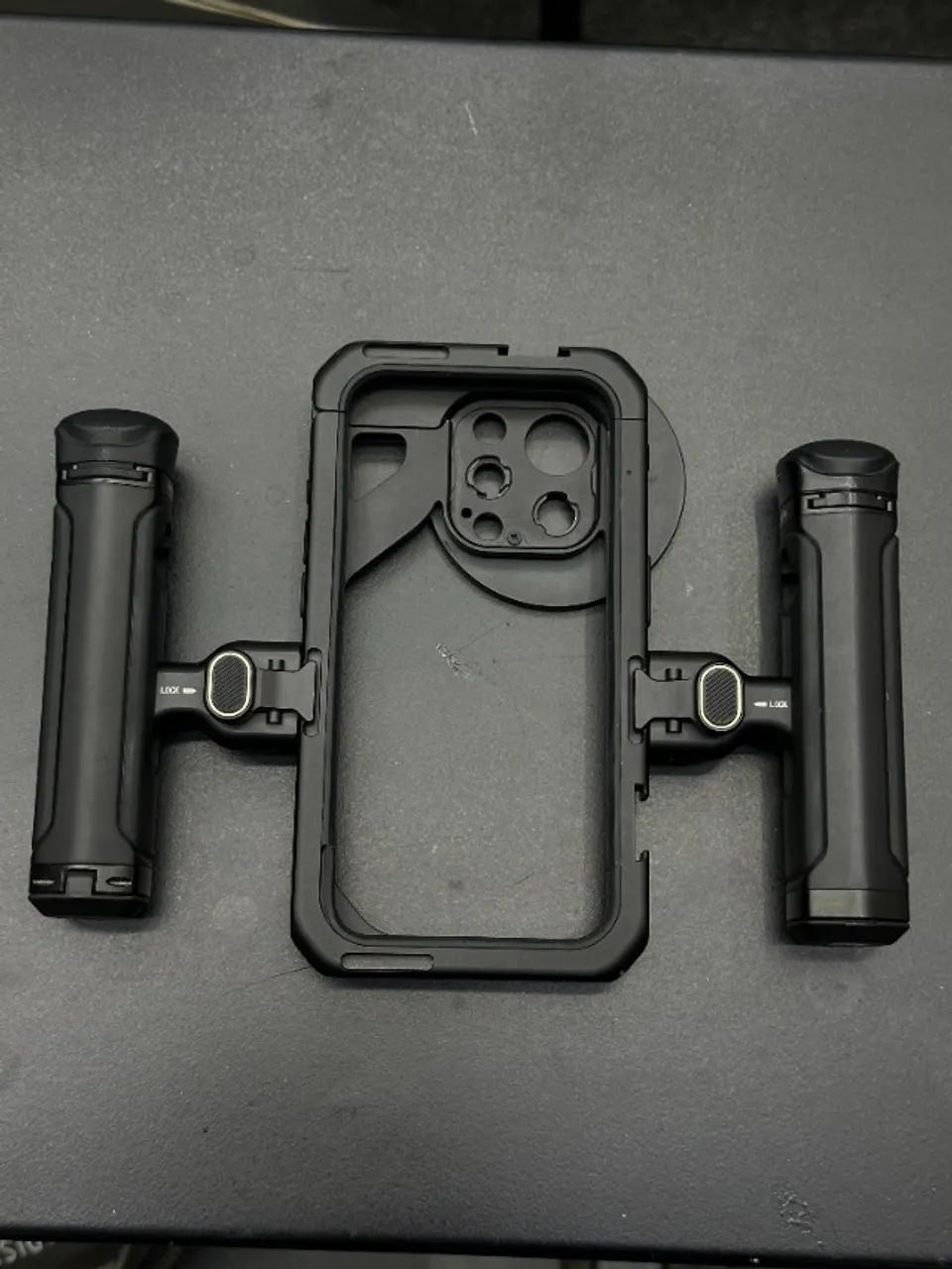 SmallRig Mobile Video Cage para iPhone 15 Pro 
