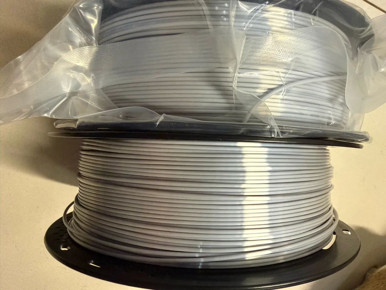 Filamento PLA prata 1kg e 800g