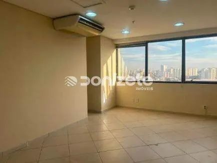 Sala Comercial á venda no Bairro Paraíso em Santo André.