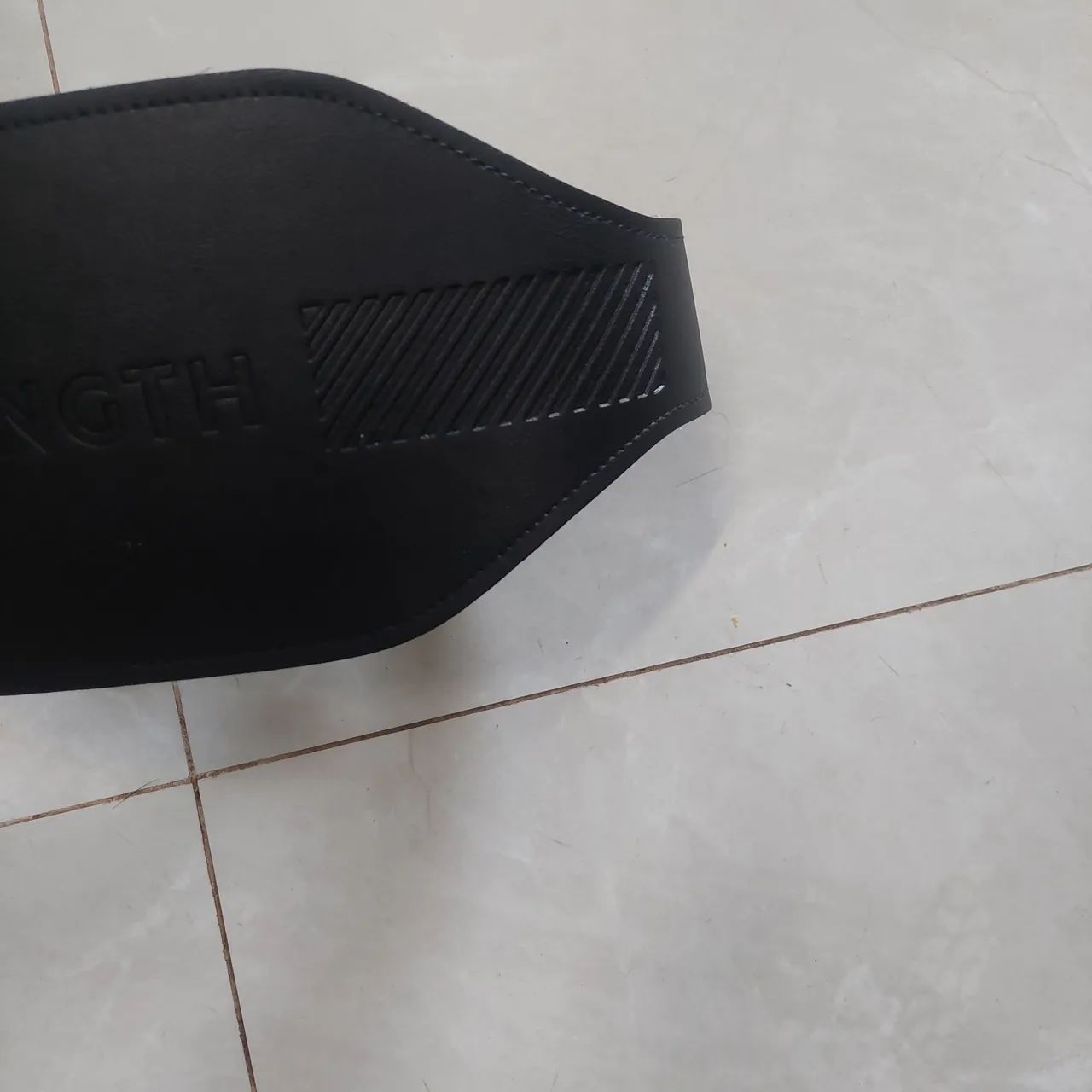 vendo cinturão novo esta para academia  - Foto 3