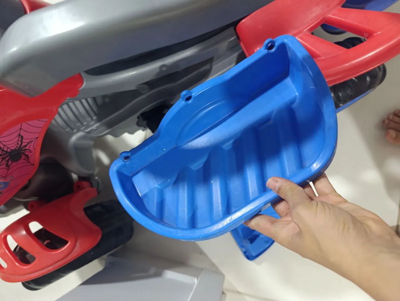 Carrinho homen arranha - Foto 4