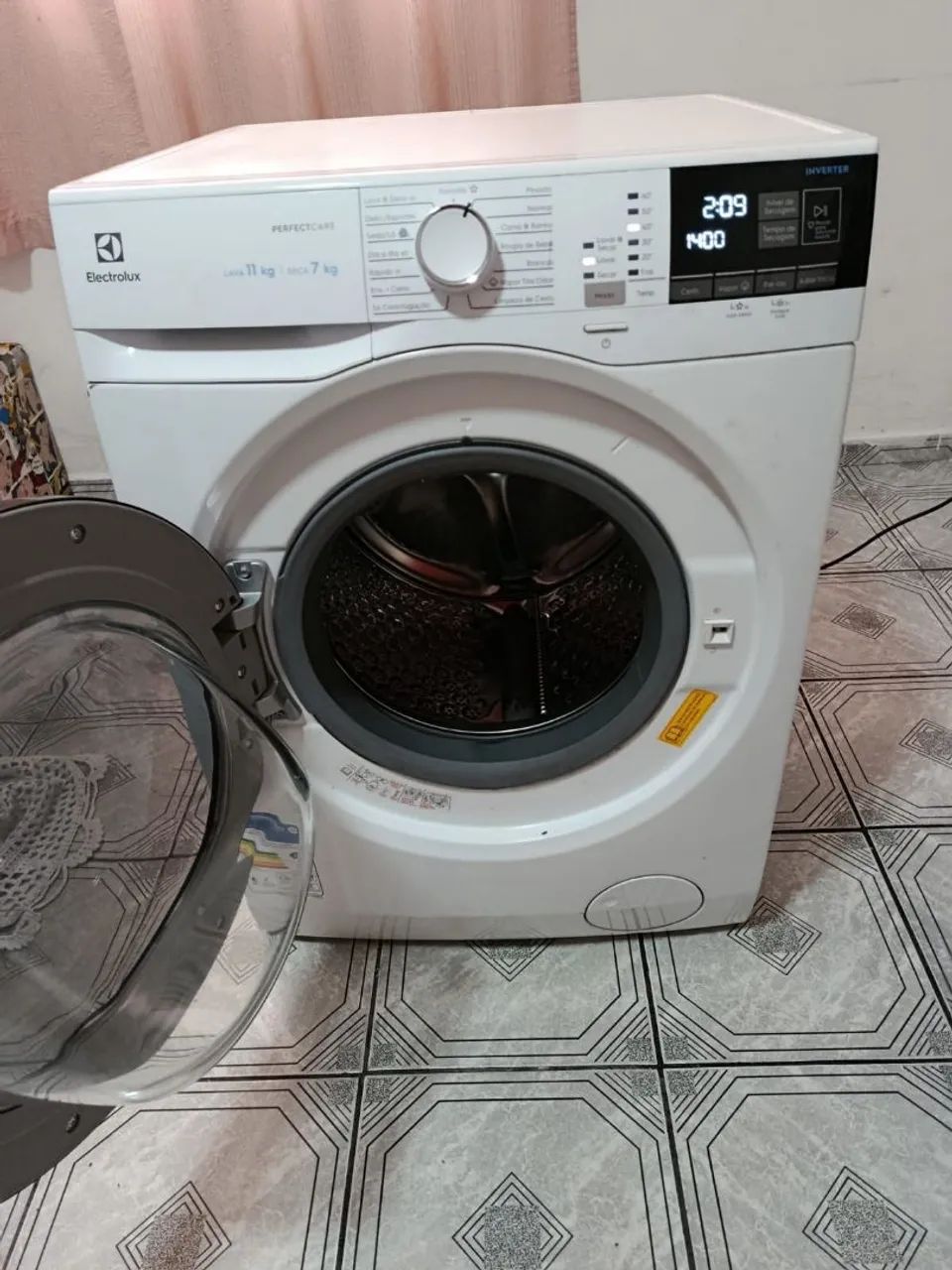 Lava e Seca Electrolux LSP11 COM DEFEITO NA PLACA. - Foto 2