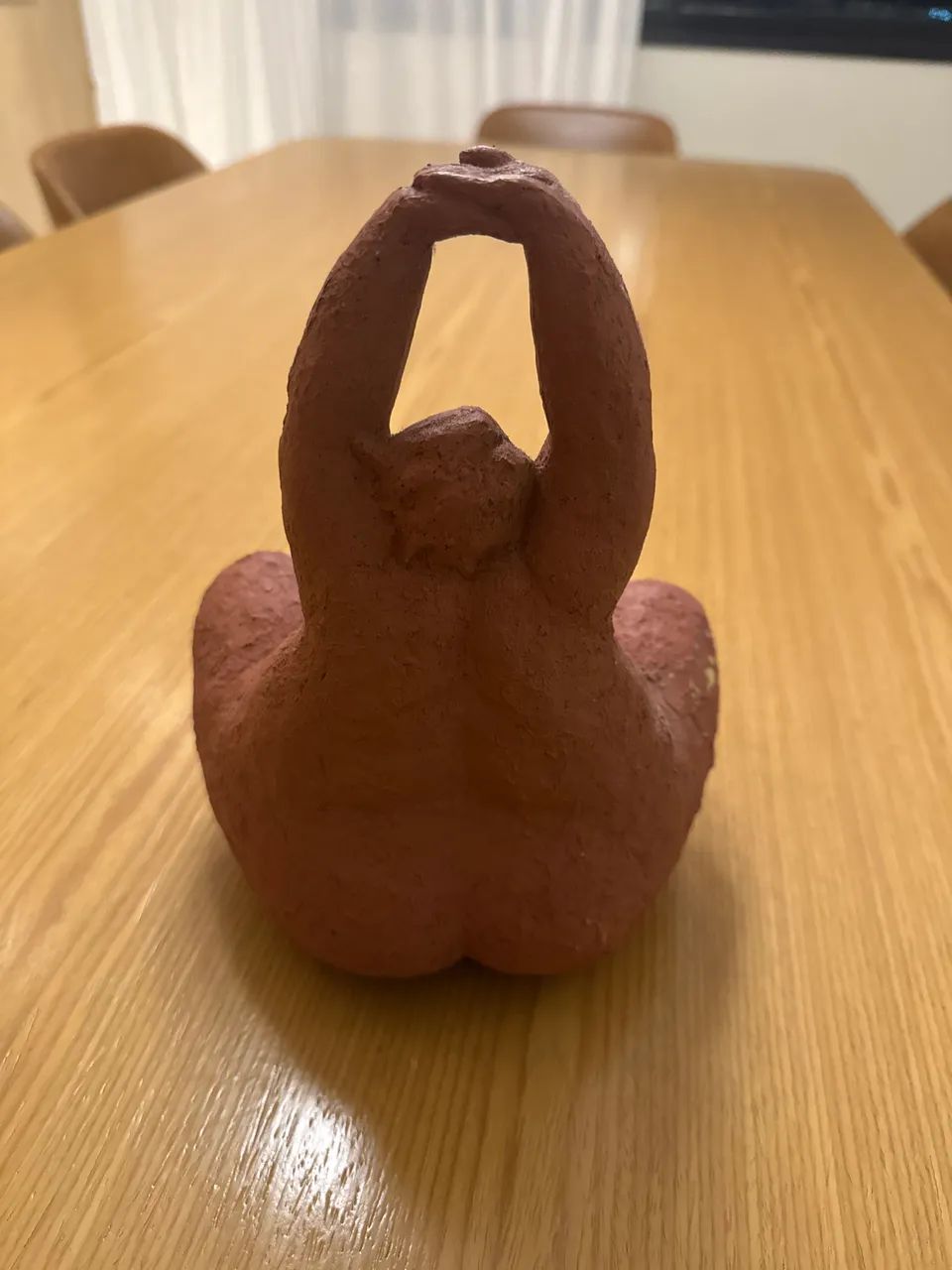 Objeto decoração de mulher gorda sentada - Foto 3
