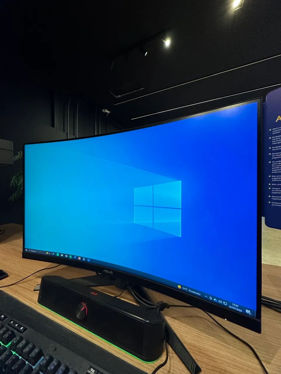 Monitor Asus Tuf 31.5 Polegadas Curvo 