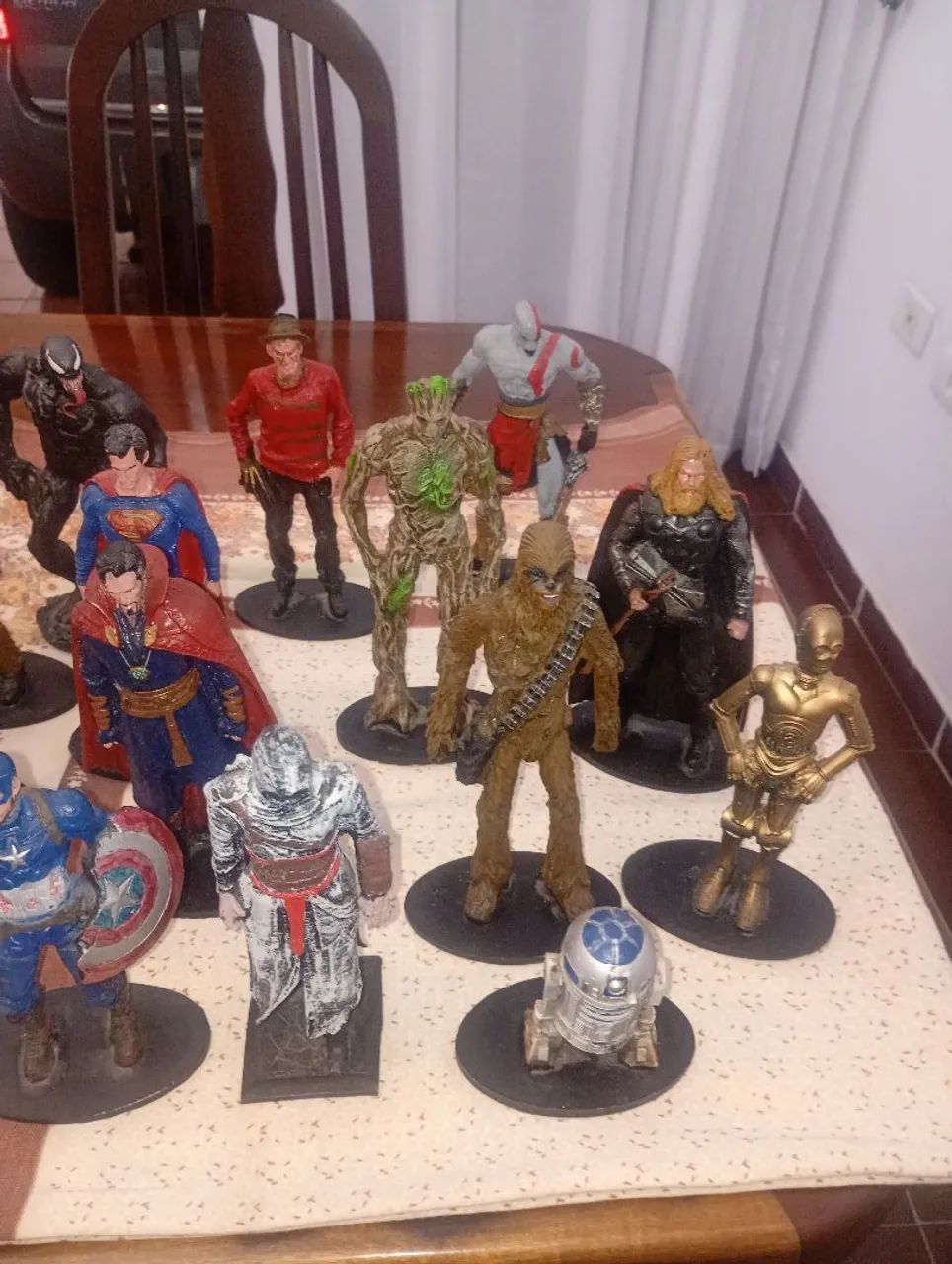 Coleção Bonecos Marvel Star Wars e outros - Foto 4
