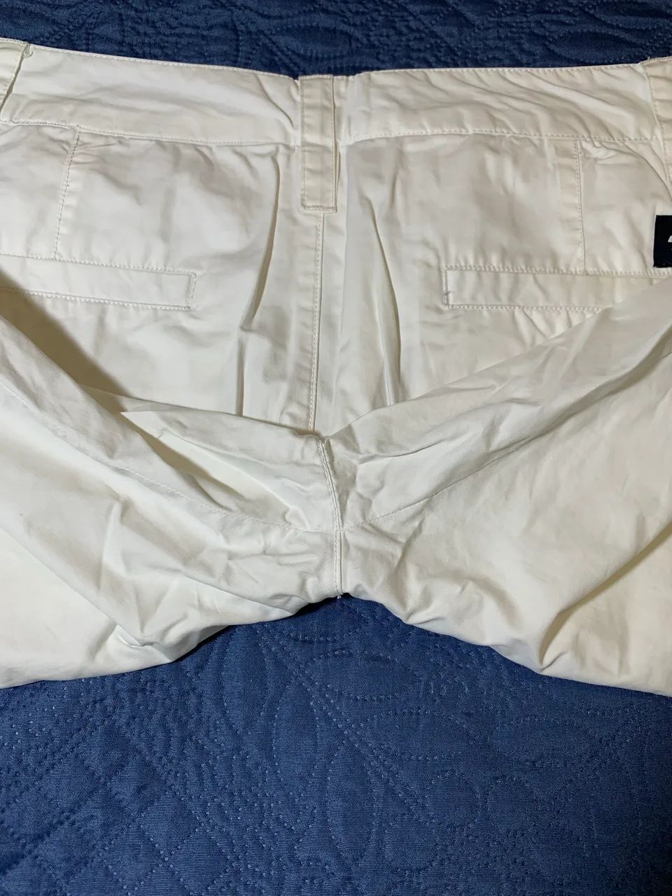 Bermuda Jeans Branca Tecido Leve  - Foto 4