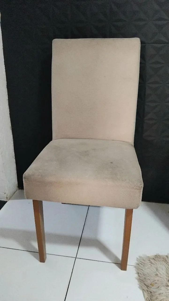 Cadeira estofada 