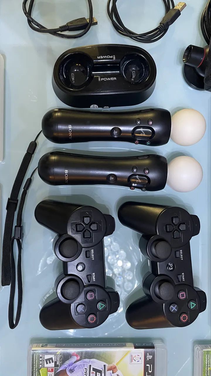 Ps3 Slim 160gb + 8 Jogos + 2 Ps Move + 1 Base De Carregamento + 2 Controles - Foto 2