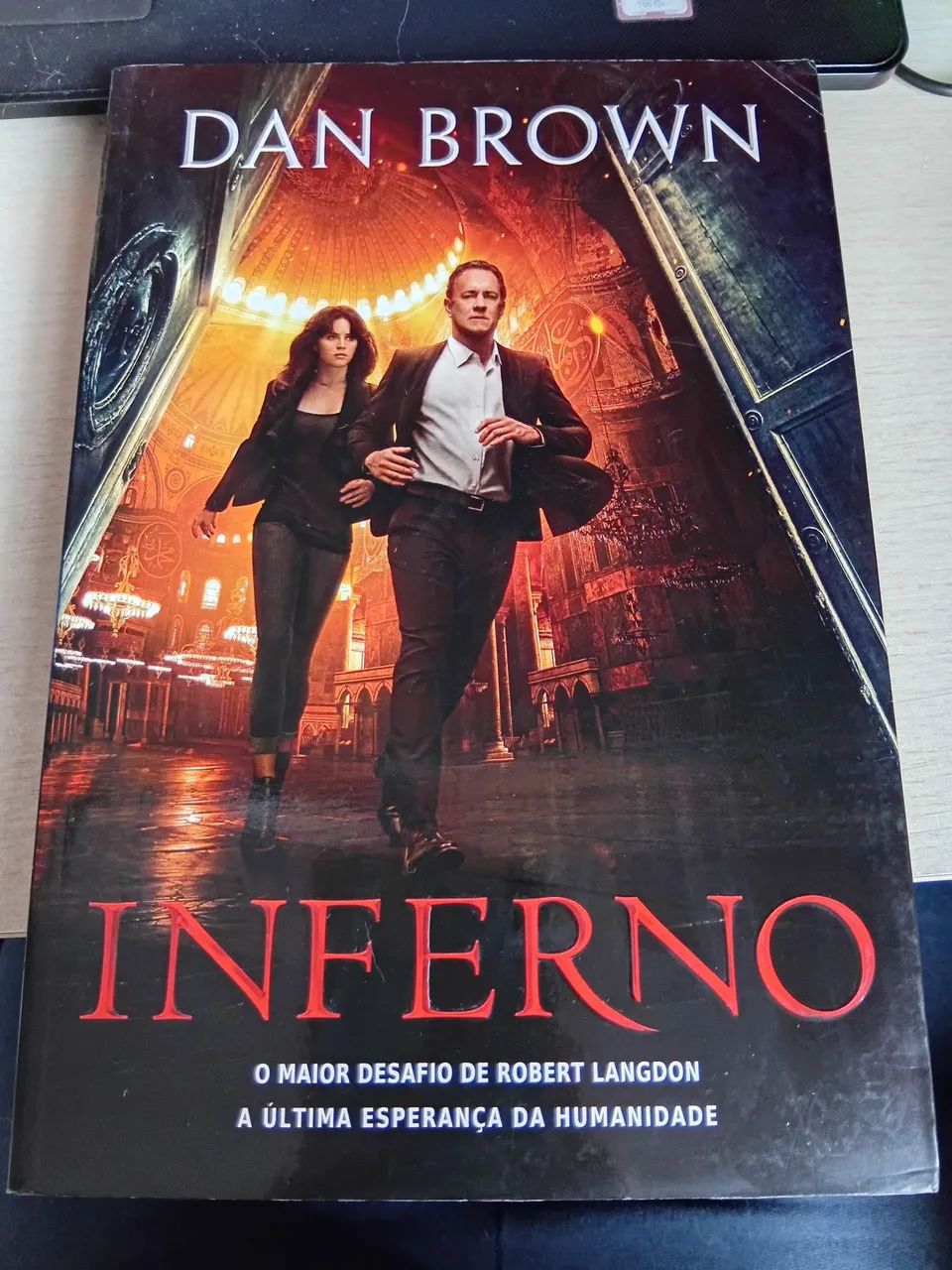 Livro Inferno de Dan Brown  