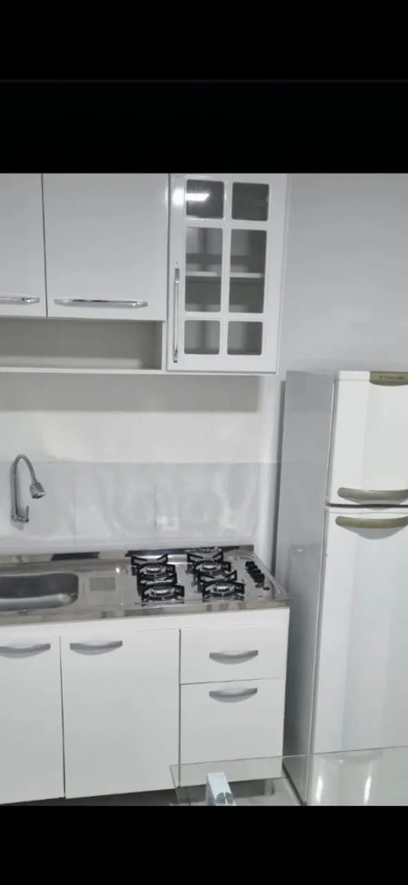 Kitnet MOBILIADA, para apenas 1 pessoa.