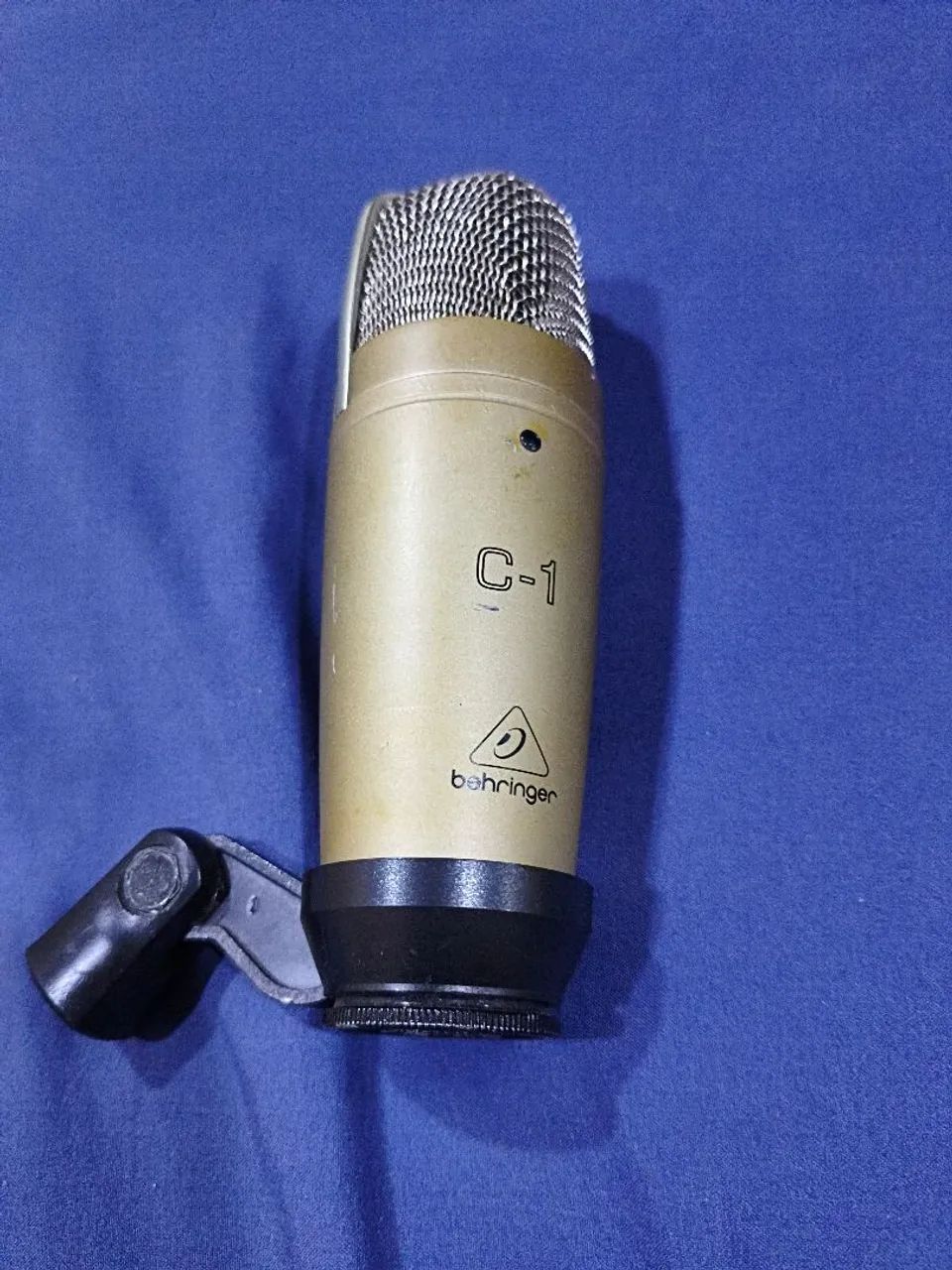 Microfone c1 Behringer.