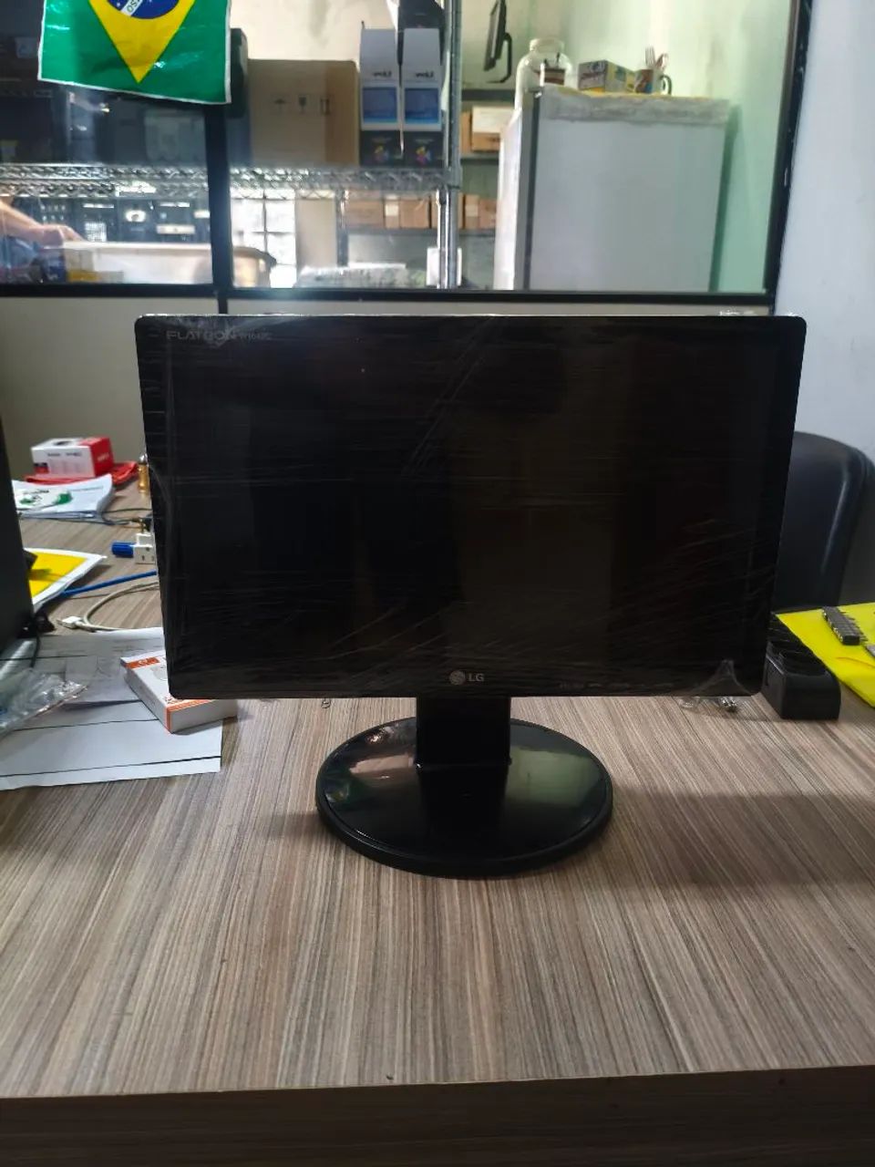 Monitor LG 15,6" 
