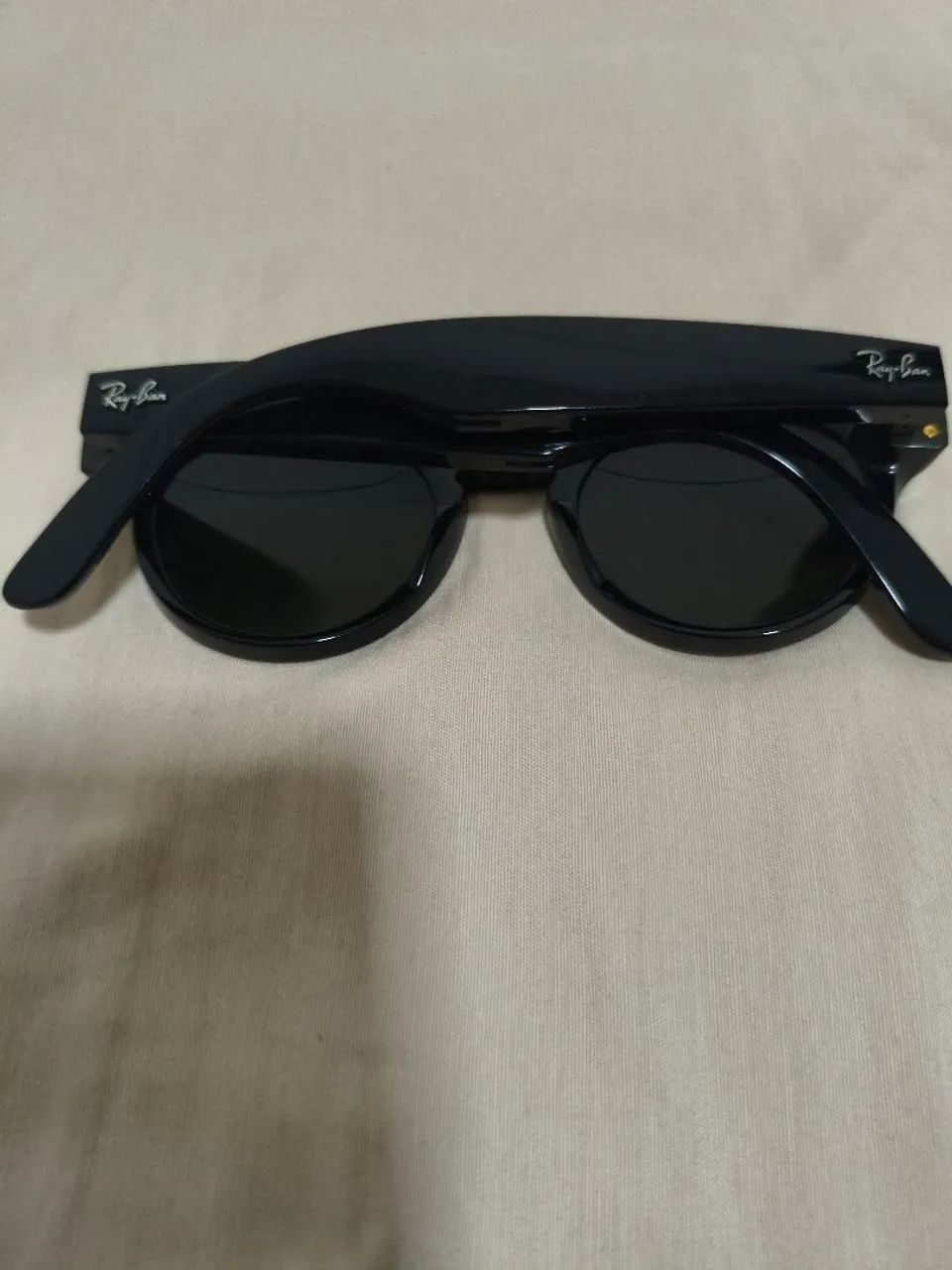 Ray-Ban Meta Stories Round Smart Glasses (RW4003) - Foto 2