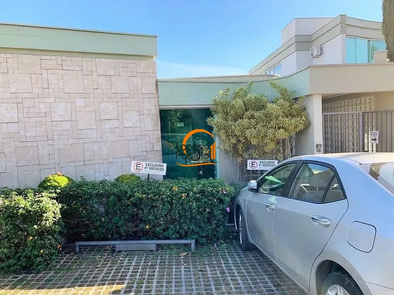 Imóvel bem localizado no centro de Atibaia, ideal para Clínica!!