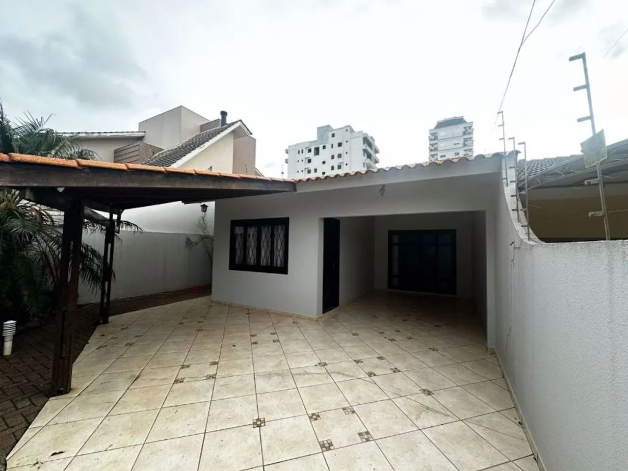 Casa Térrea com 03 quartos no Country - Foto 3