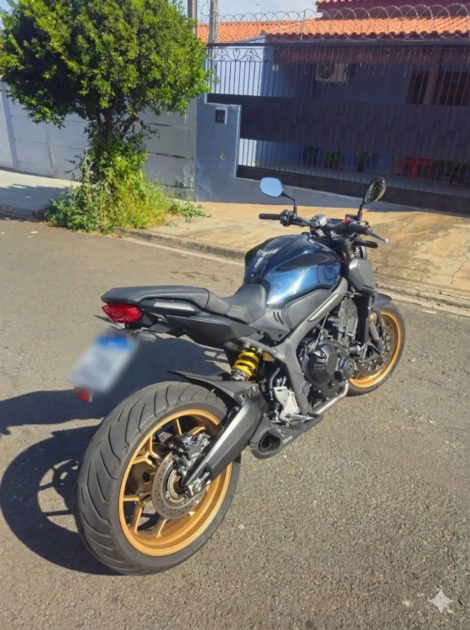 CB 650R  - Foto 3