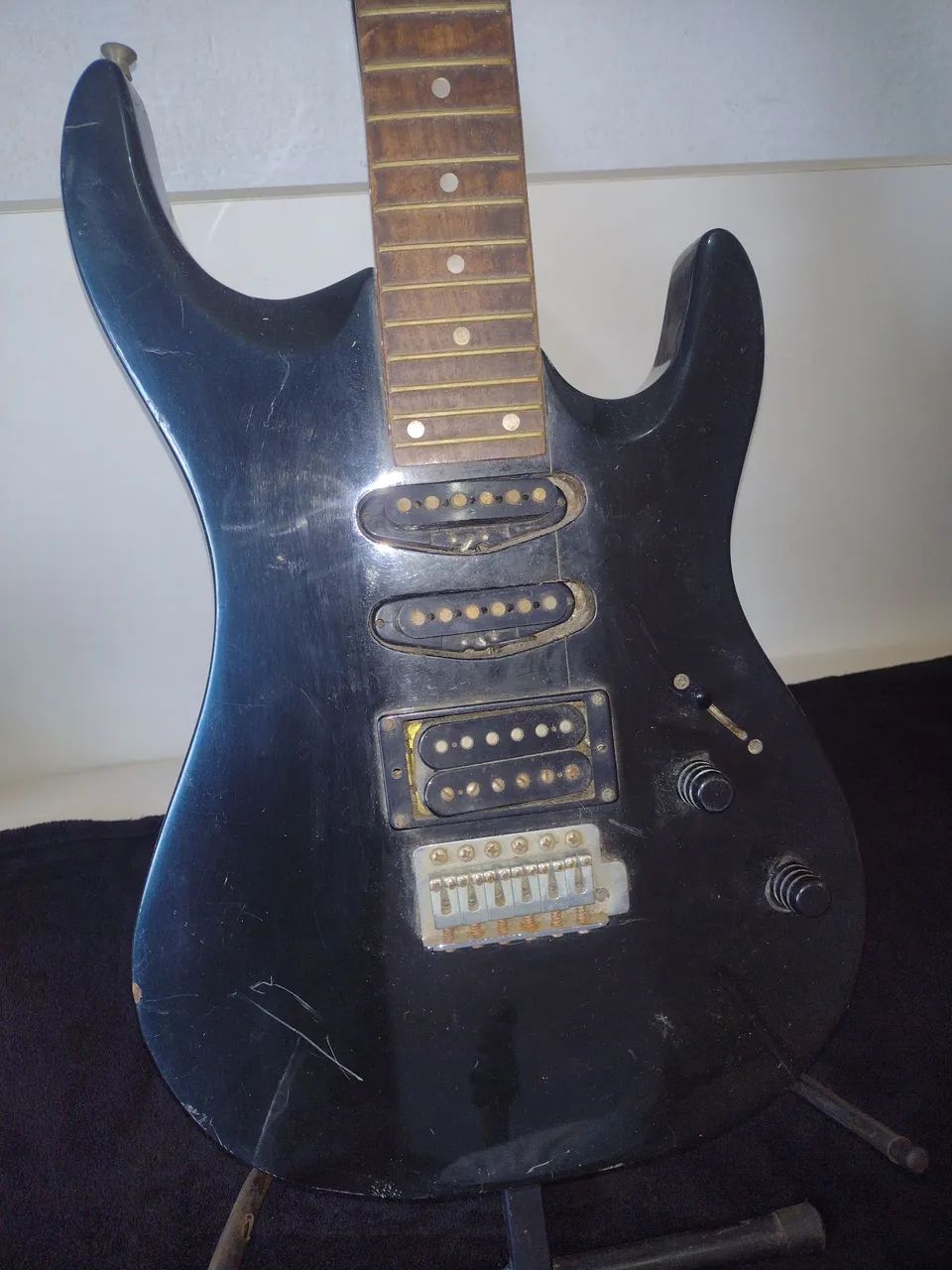 Guitarra Golden (restaurar) - Foto 2