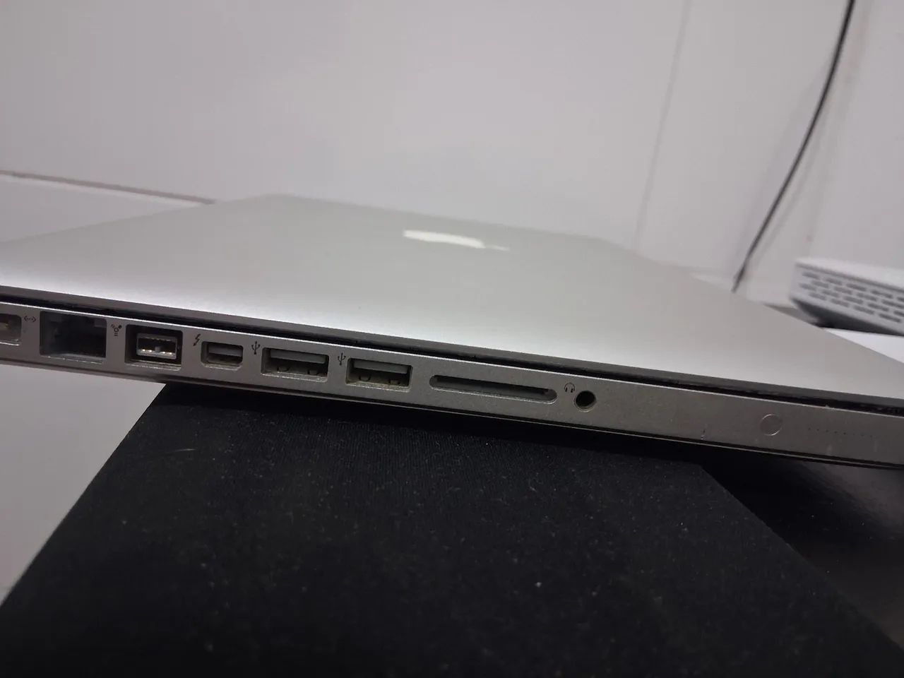 Macbook pro (com defeito) para sucatear - Foto 4