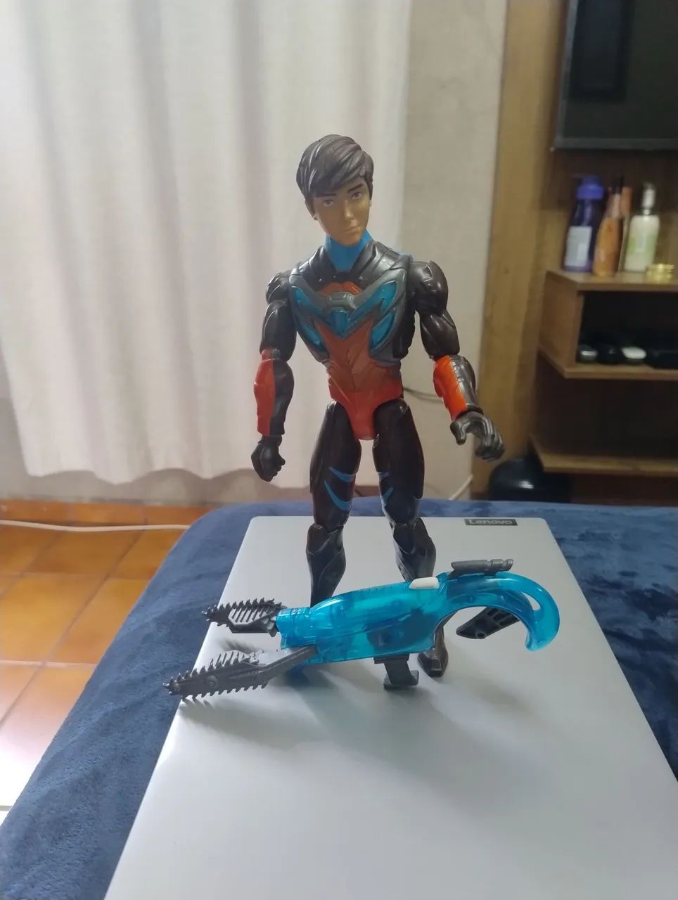 Boneco Max Steel 