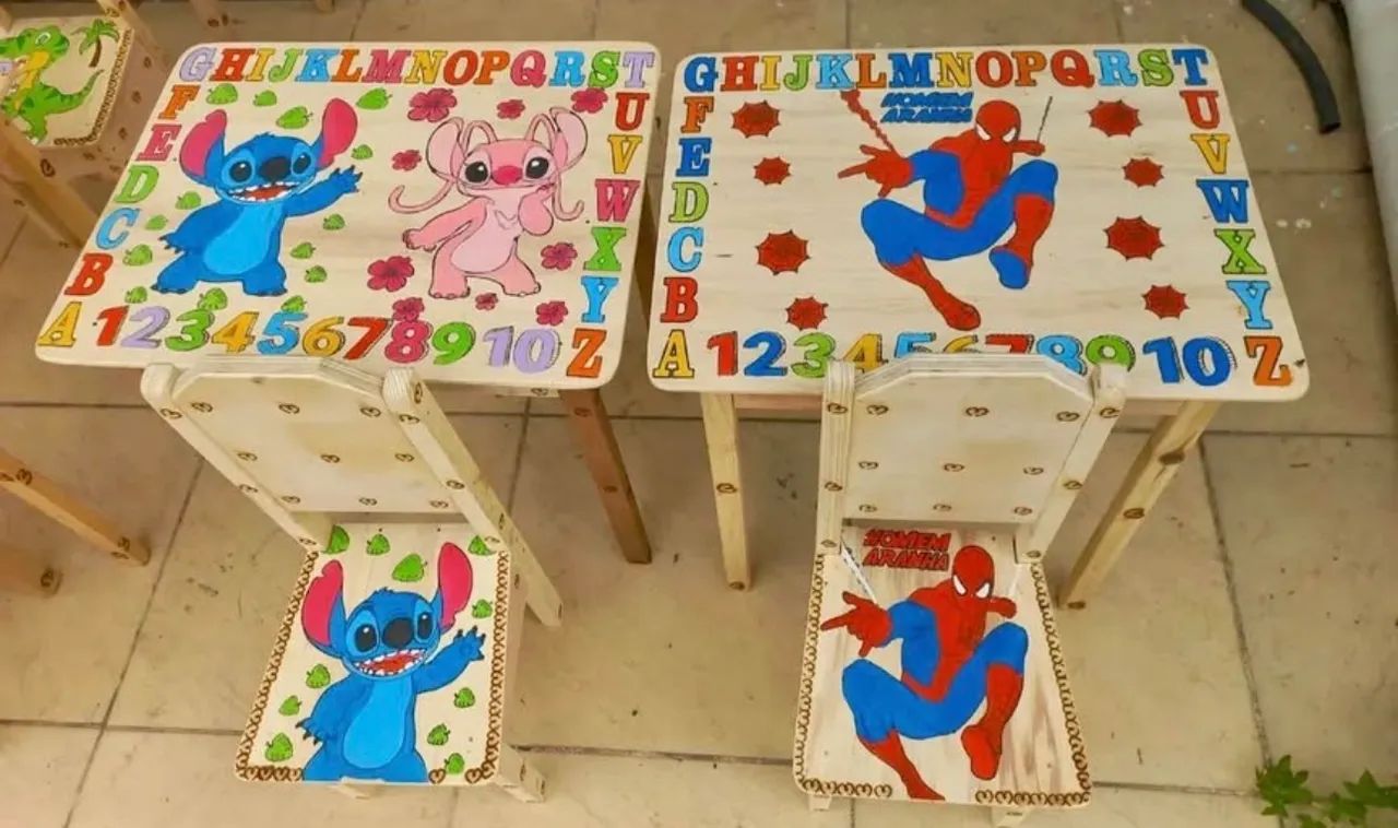 Mesa e cadeira infantil 
