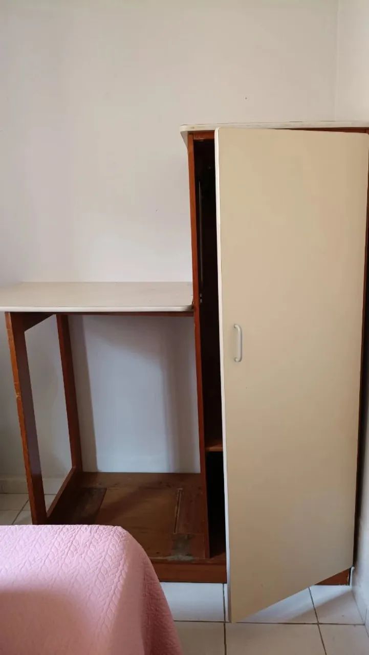 VENDO GUARDA- ROUPA MULTIUSO DE MADEIRA - Foto 2