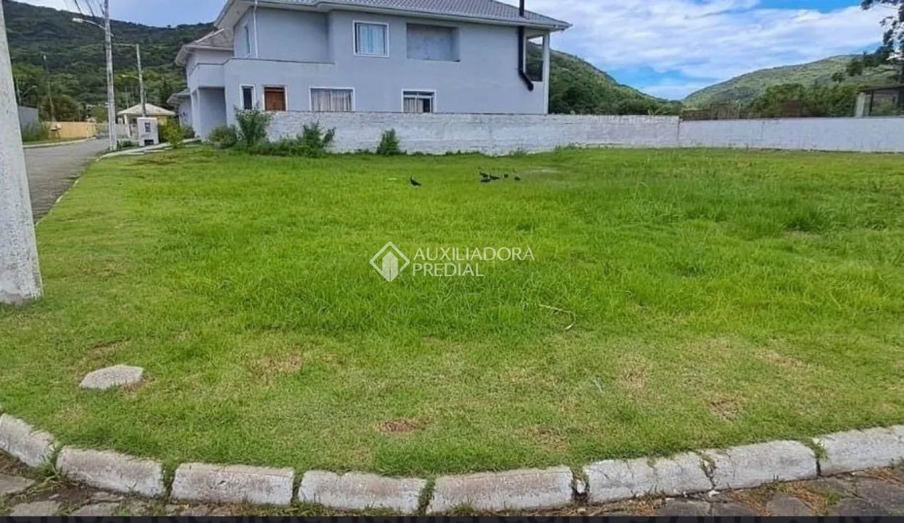 Terreno em condomínio na Vargem Grande