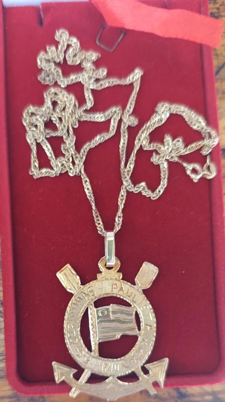 Corrente e Pingente Ouro 18K 750 8,8 Gramas 