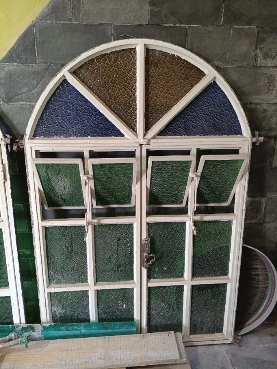 Janelas estilo colonial - Foto 3