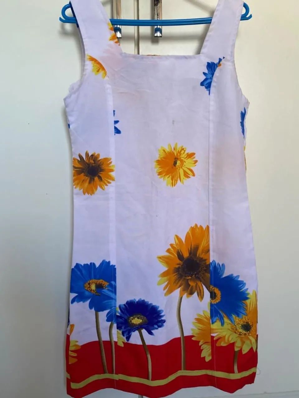 Vestidinho curto de flores  - Foto 2