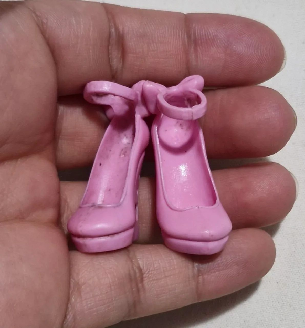 Sapatos Draculaura passeio no Shopping  monster high  - Foto 2