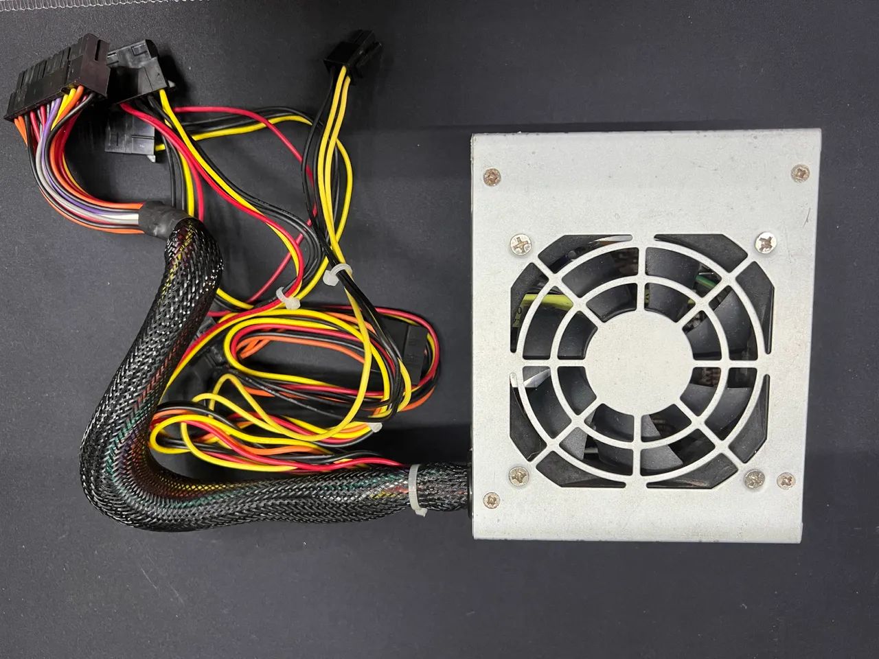 Fonte para gabinete mini 200W - Foto 4