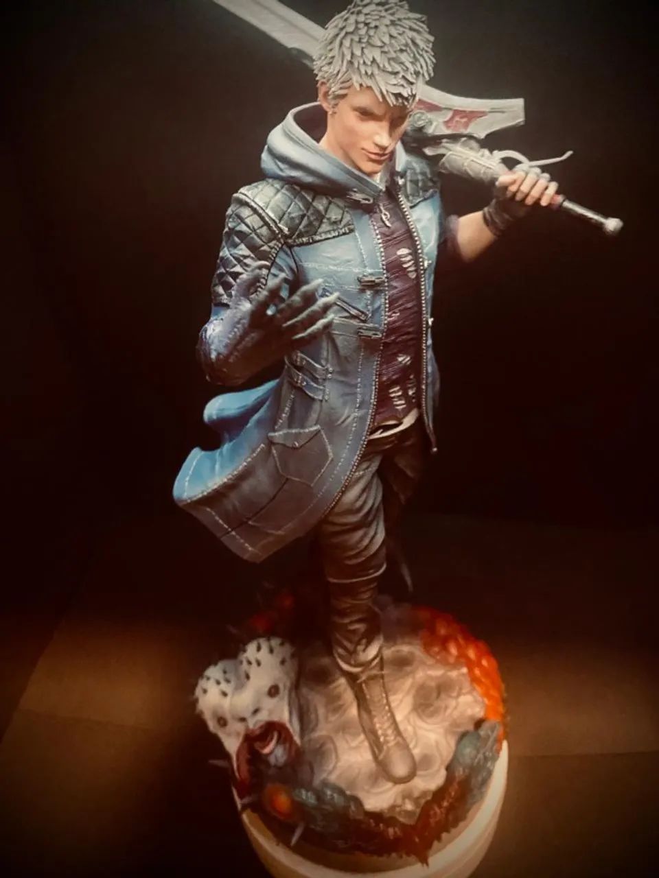 Action Figure Nero - Devil May Cry 5 (em resina) - Foto 5