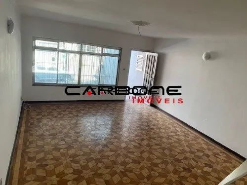 Sobrado com 3 dorms e 2 vagas no Tatuapé