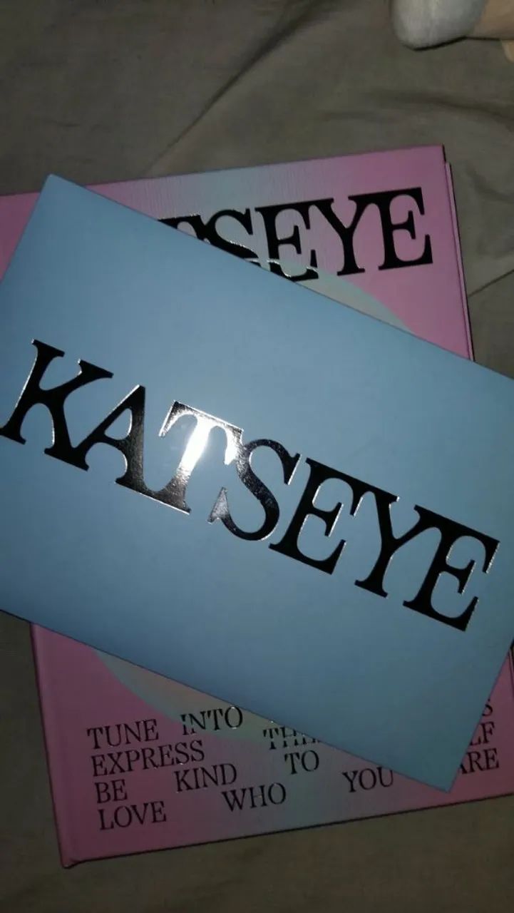 album SIS katseye rosa - Foto 3