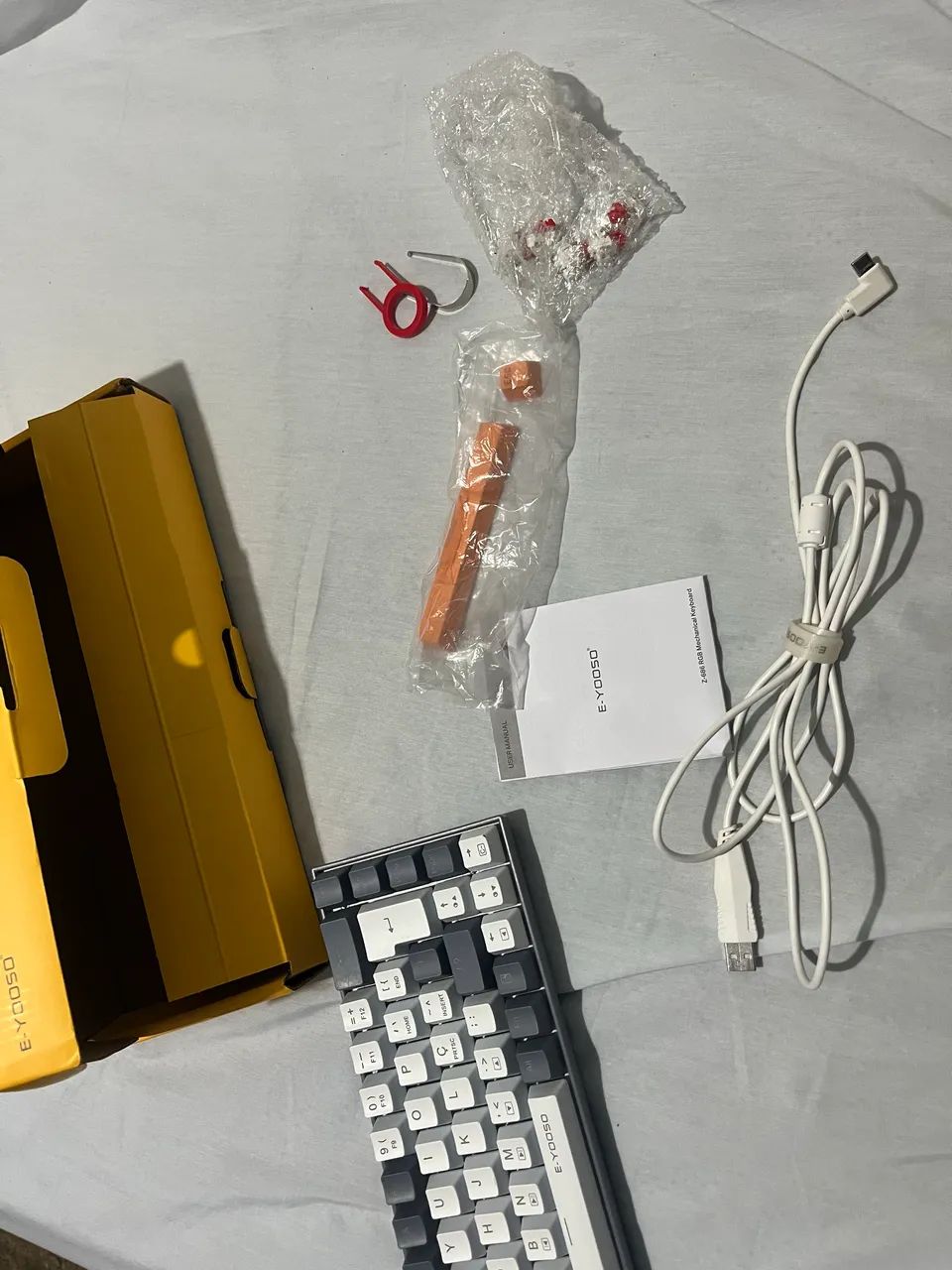 teclado mecanico e-yooso z686 switch vermelho com 68 teclas - Foto 3