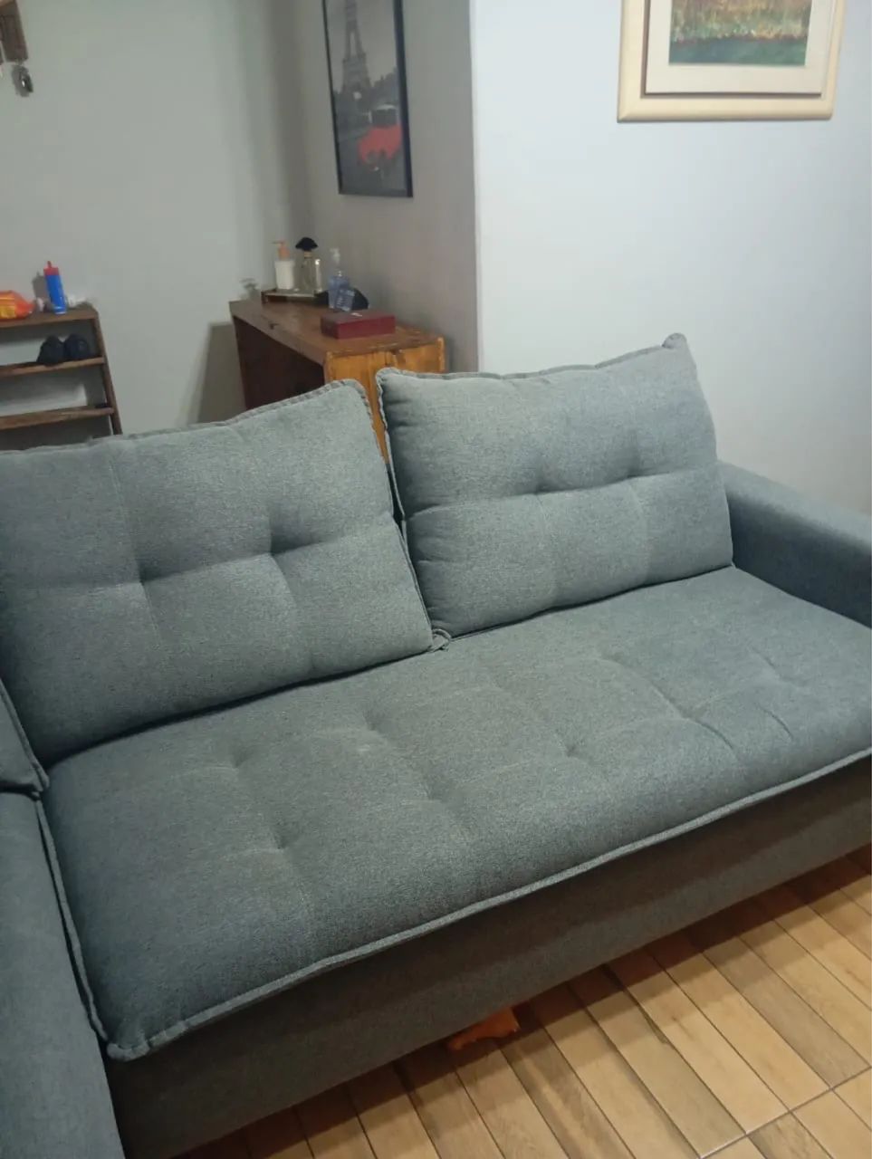 SOFÁ RETRÁTIL CINZA CHAPISCADO