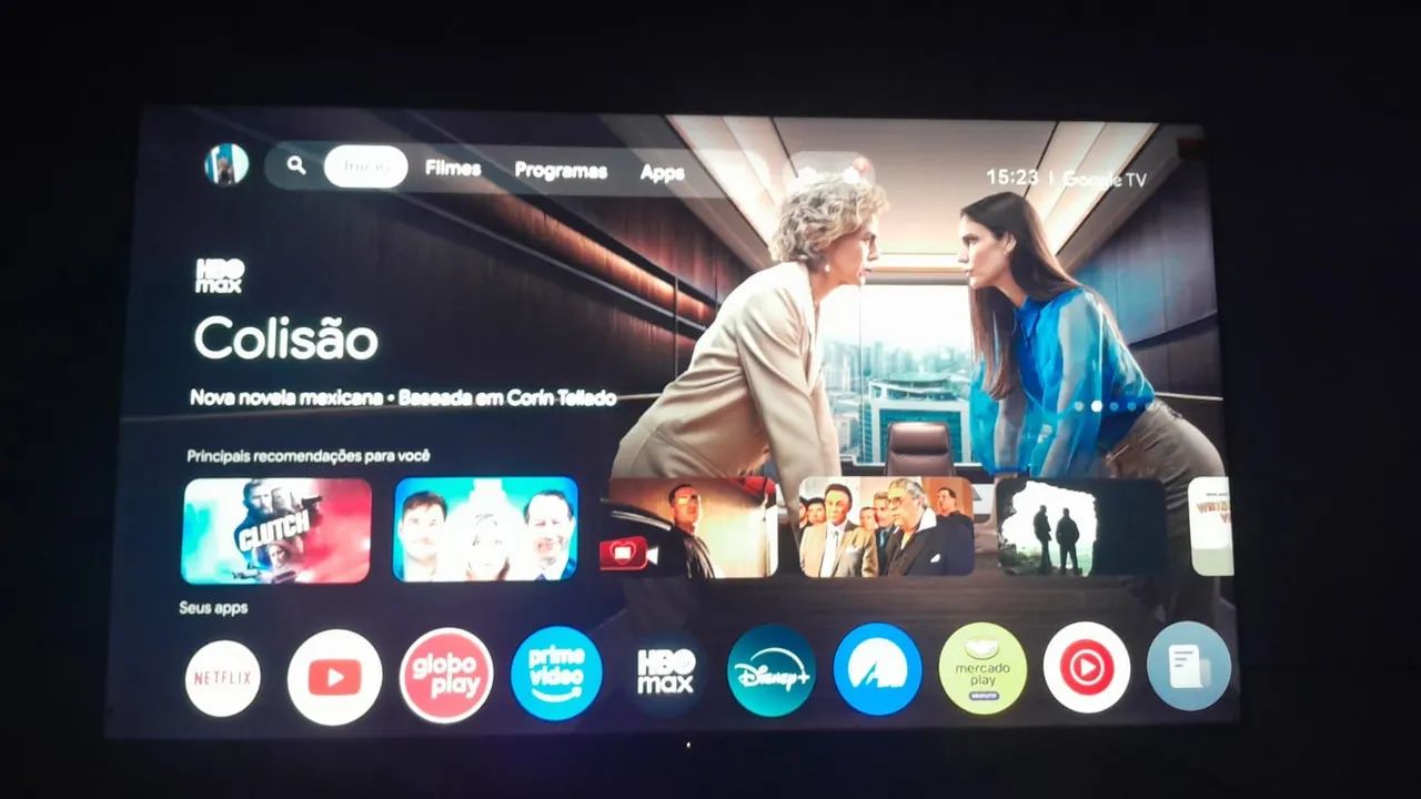Vendo uma televisão de 65 polegadas,  em perfeito estado 